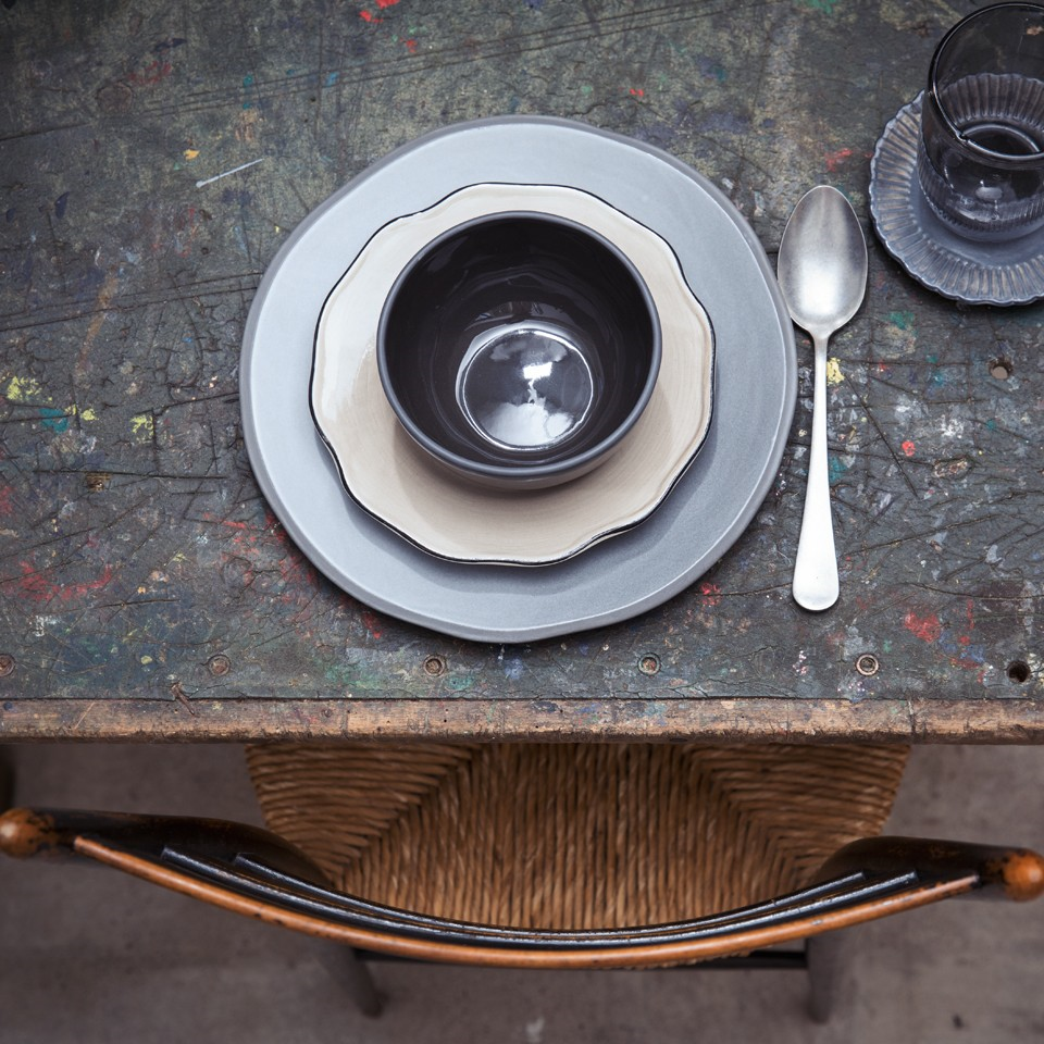 The Table Atelier Dinerbord Ø 26 cm Black Truffle