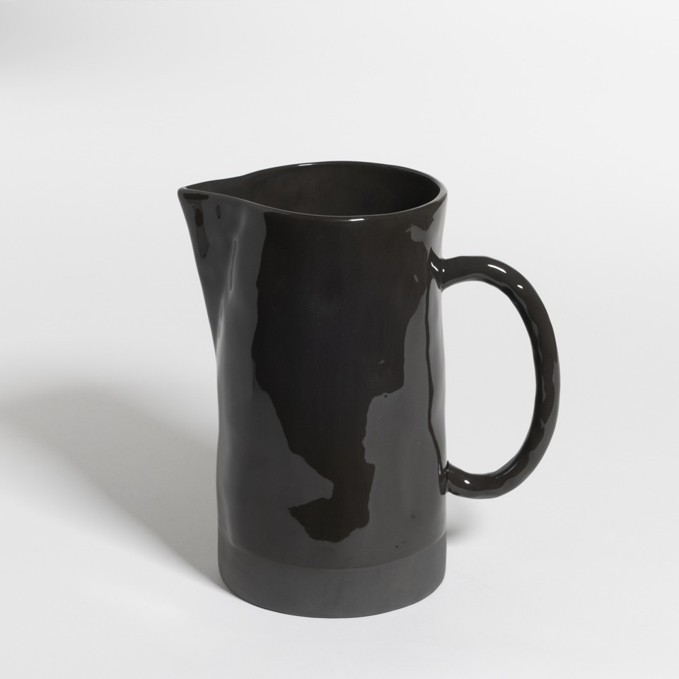 The Table Atelier Karaf 1900 ml Black Olive