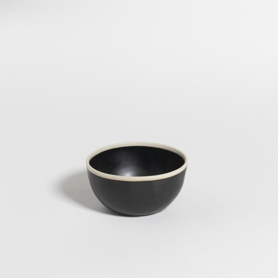 The Table Atelier Kom Ø 13 cm Black Pepper
