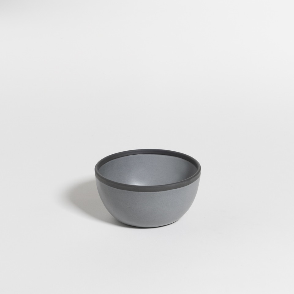 The Table Atelier Kom Ø 13 cm Black Truffle