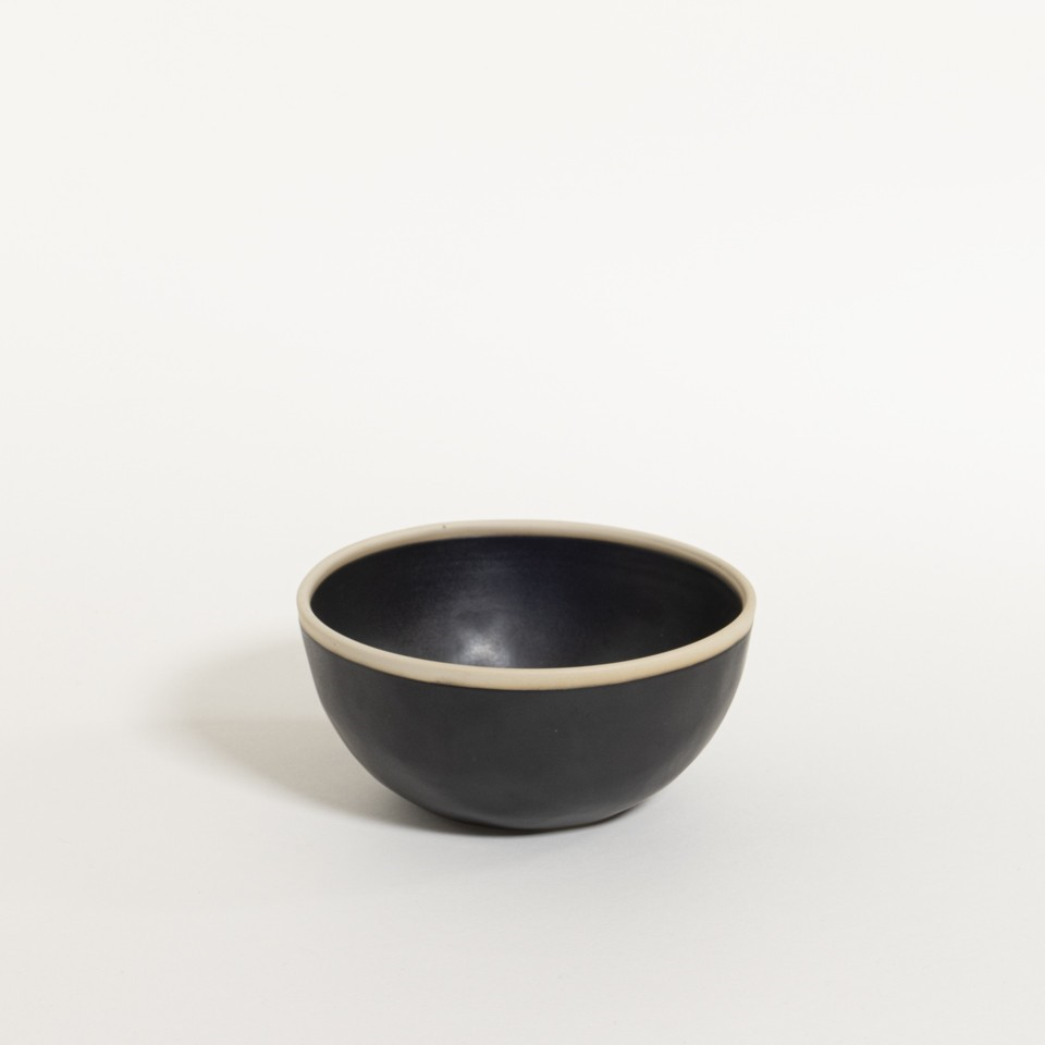 The Table Atelier Kom Ø 15 cm Black Pepper