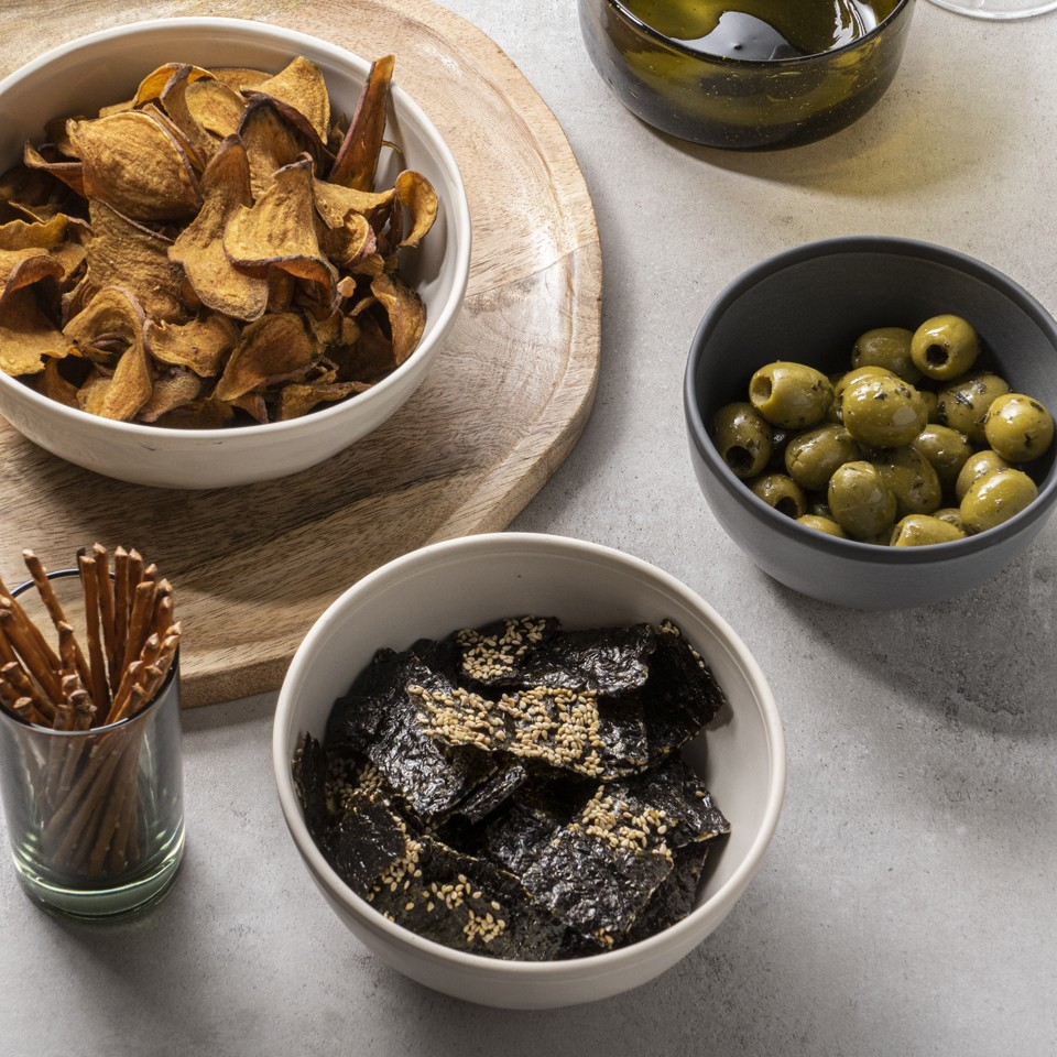 The Table Atelier Kom Ø 18 cm Black Truffle