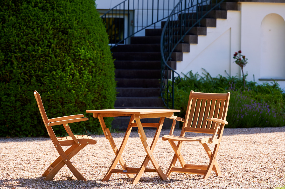 Traditional Teak Alexia Folding arm chair