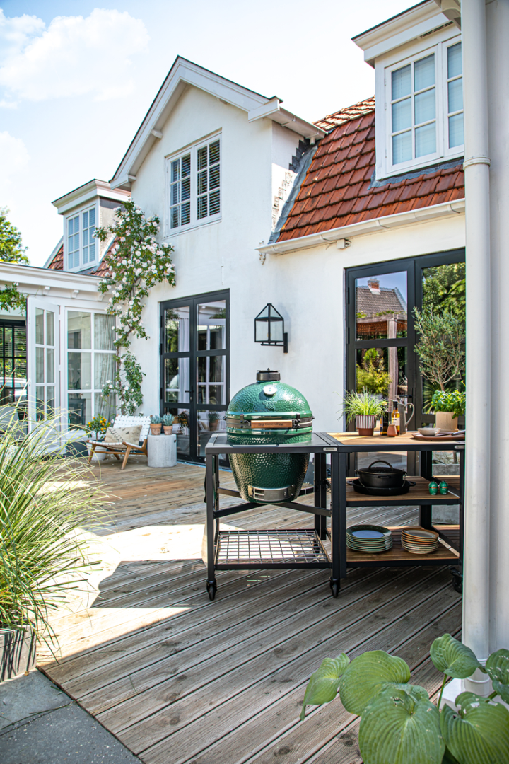 Big Green Egg Medium + Frame + Expansion Frame SS-Wood-Grid + Wielen