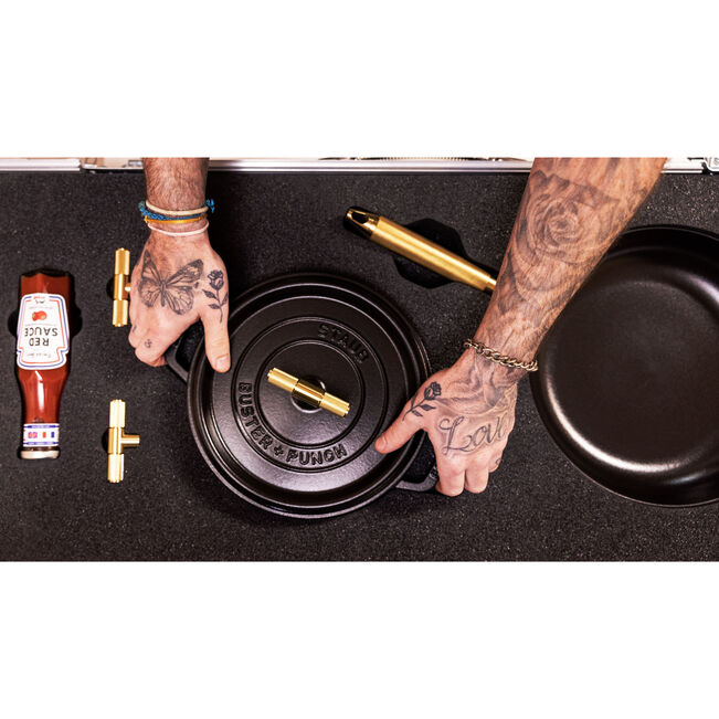Staub Buster & Punch Gietijzeren braadpan Ø 24 cm Zwart