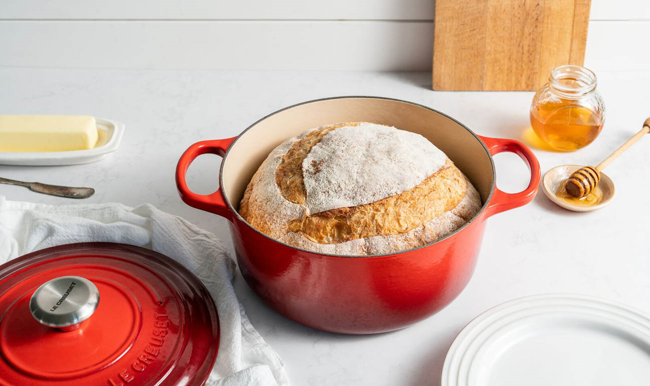 Le Creuset Braad- / Stoofpan Signature rond 28cm 6,7l - Kersenrood