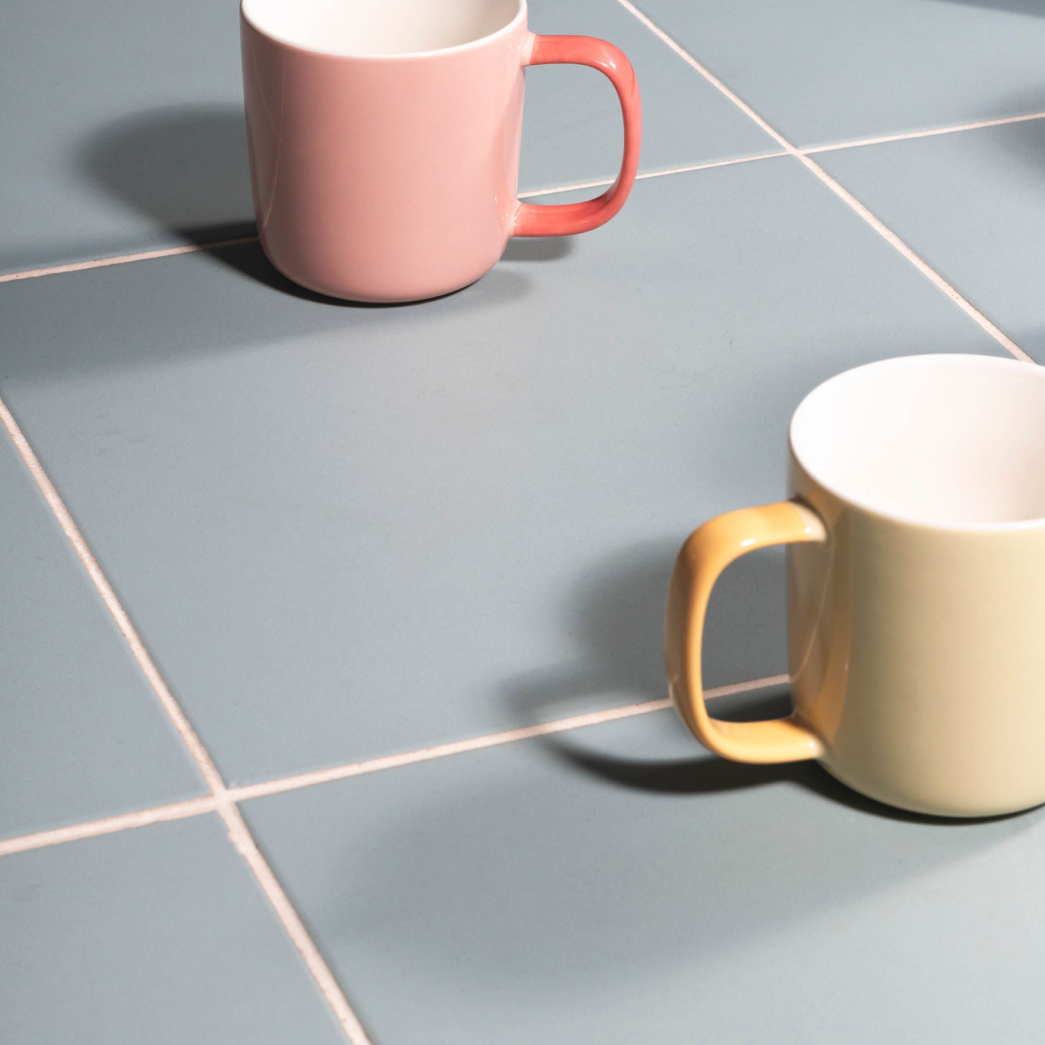 Ona Beker met oor- geel