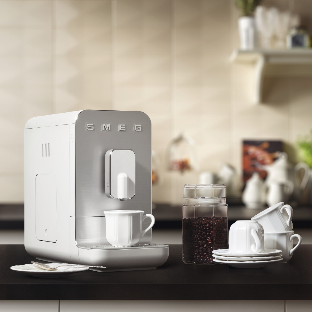 SMEG CGF01WHEU | Coffee grinder 1950s | Colour : white SMEG CGF01WHEU | Coffee grinder 1950s | Colour : white