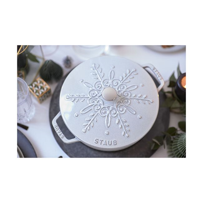 Staub Gietijzeren braadpan Ø 24cm Snowflake 3,6L