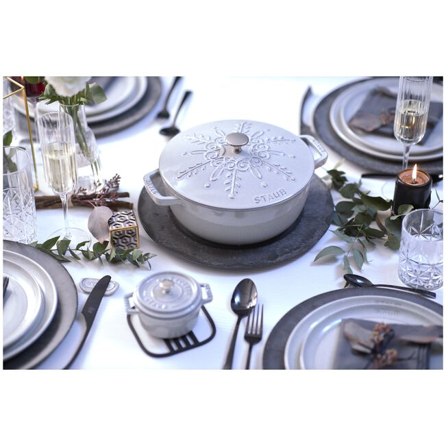 Staub Gietijzeren braadpan Ø 24cm Snowflake 3,6L