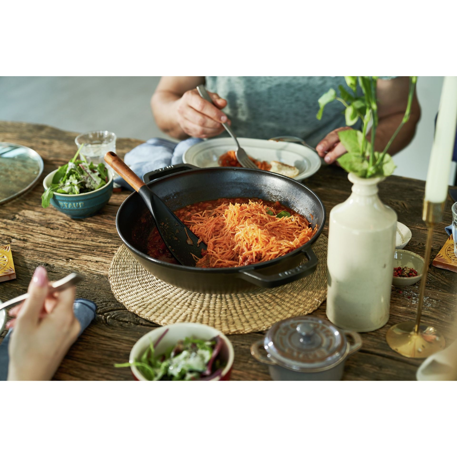 Staub Gietijzeren wok Ø 30 cm zwart