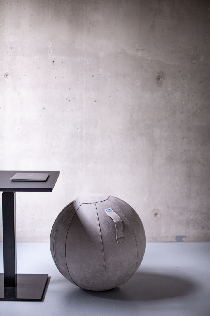 VLUV BOL VEGA zitbal Cement- 65cm